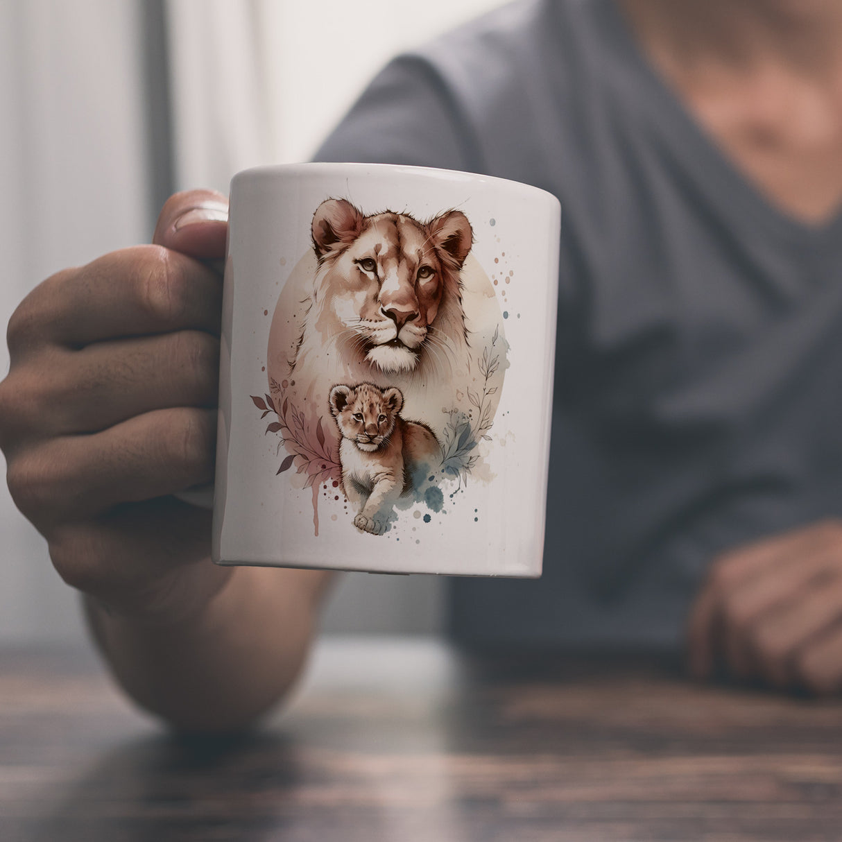 Löwin mit Baby Kaffeebecher