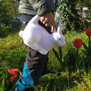 Hase Gießkanne in weiß