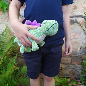 Stegosaurus in Strickoptik Kuscheltier
