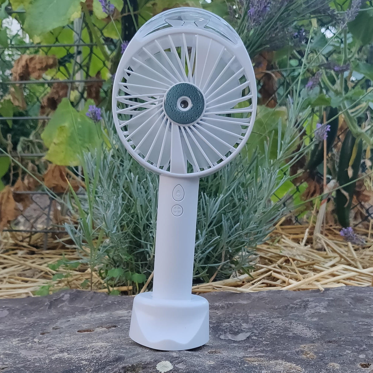 Sprühnebel Akku Ventilator in weiß